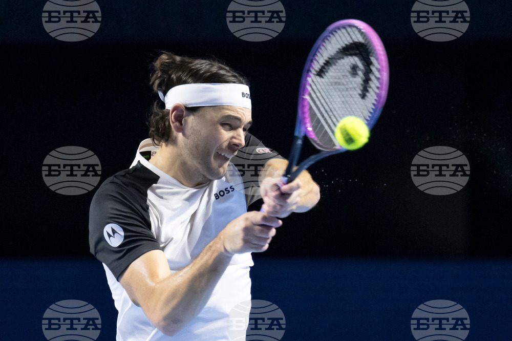 Тейлър Фриц продължава напред на Мастърса в Париж и запази шансове за Финалния АТП в Торино