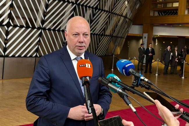 PM Zhelyazkov: No Risk of Fuel Crisis in Bulgaria, Burgas Oil Refinery Must Continue Working