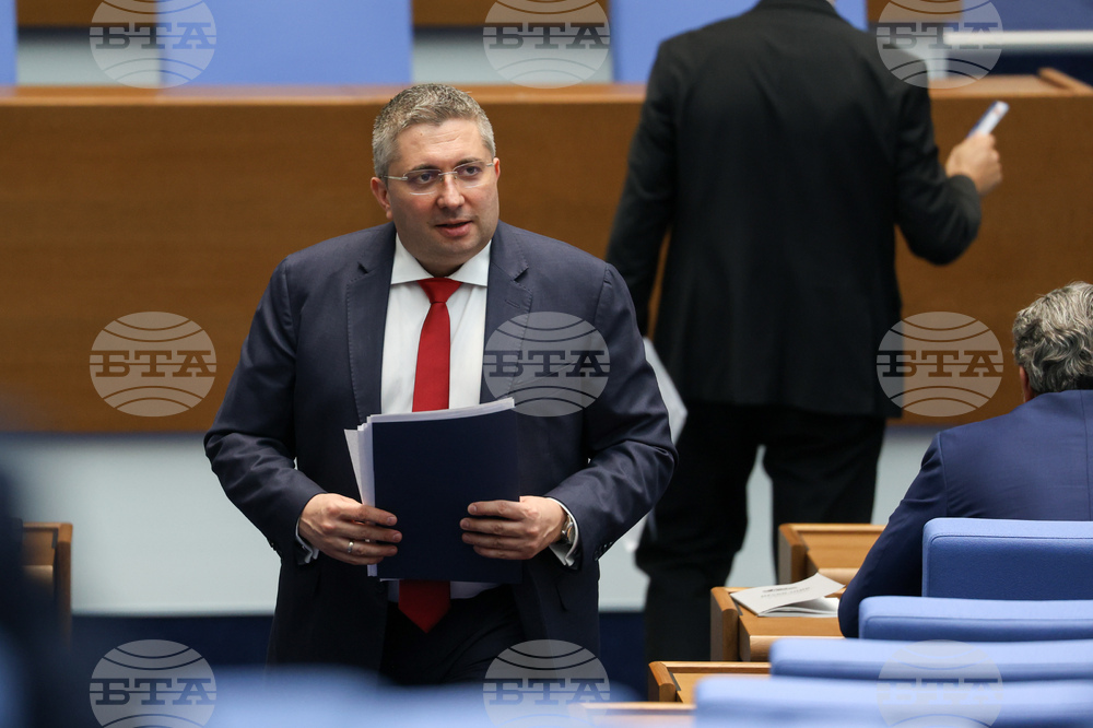 Службите по геодезия осъществяват дейностите по създаване на кадастралната карта и кадастралните регистри, реши на второ четене парламентът