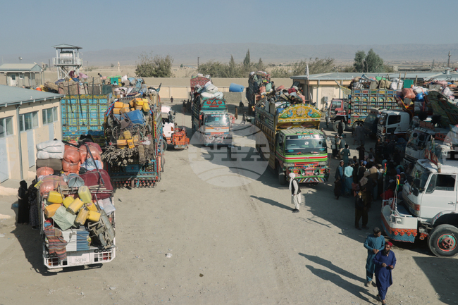 Пакистан съобщи за сблъсъци по границата по време на преговори с Афганистан