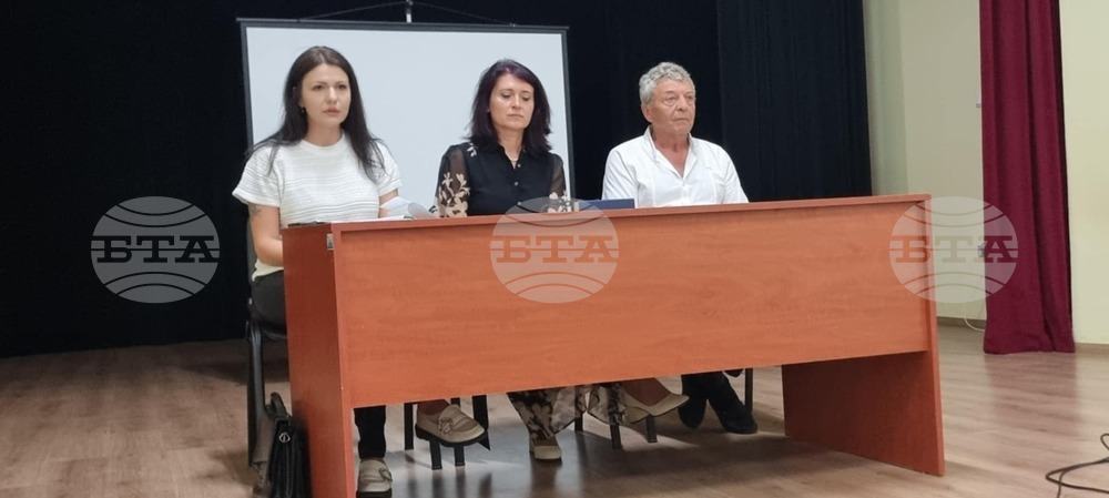 Двойното обозначаване на цените и превалутирането на спестяванията и пенсиите бяха обсъдени на информационни срещи за еврото в Дулово