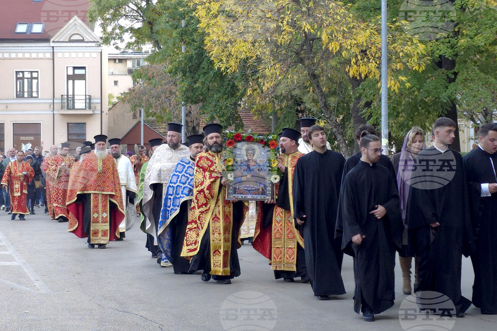 Видин - мощи на Свети Димитър - литийно шествие