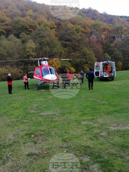 Млад мъж е пострадал тежко по време на лов край Велинград и е откаран с въздушна линейка в болница