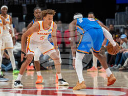 Thunder Hawks Basketball