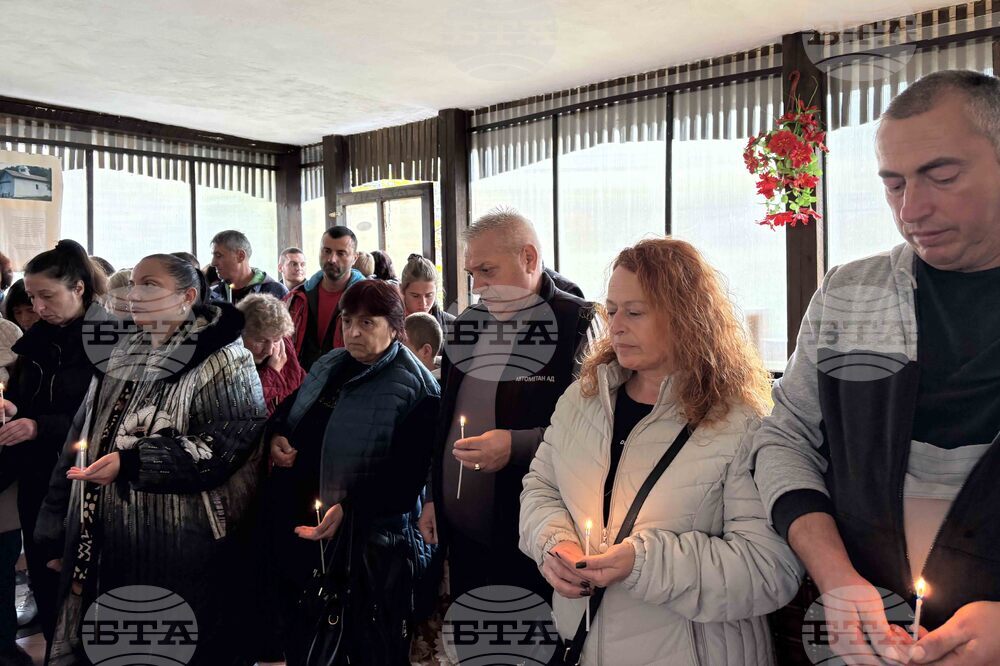 Храмът „Свети Димитър Солунски“ в самоковското село Клисура отбеляза празника си