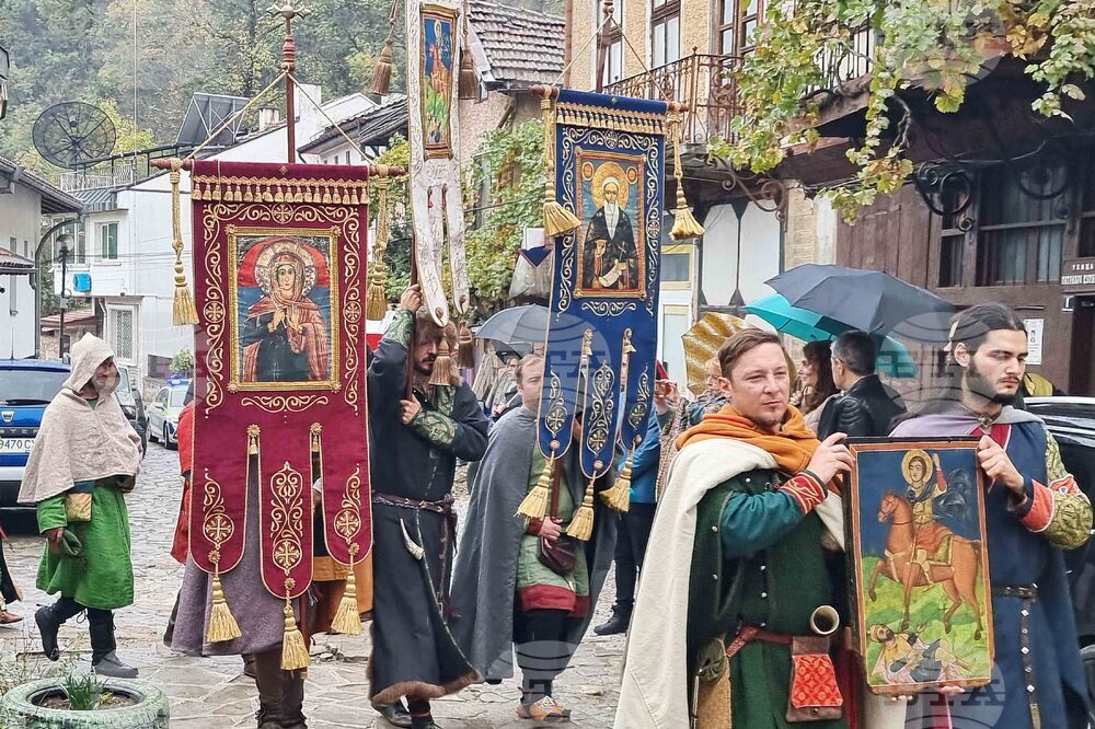 Велико Търново - Димитровден - въстание - честване