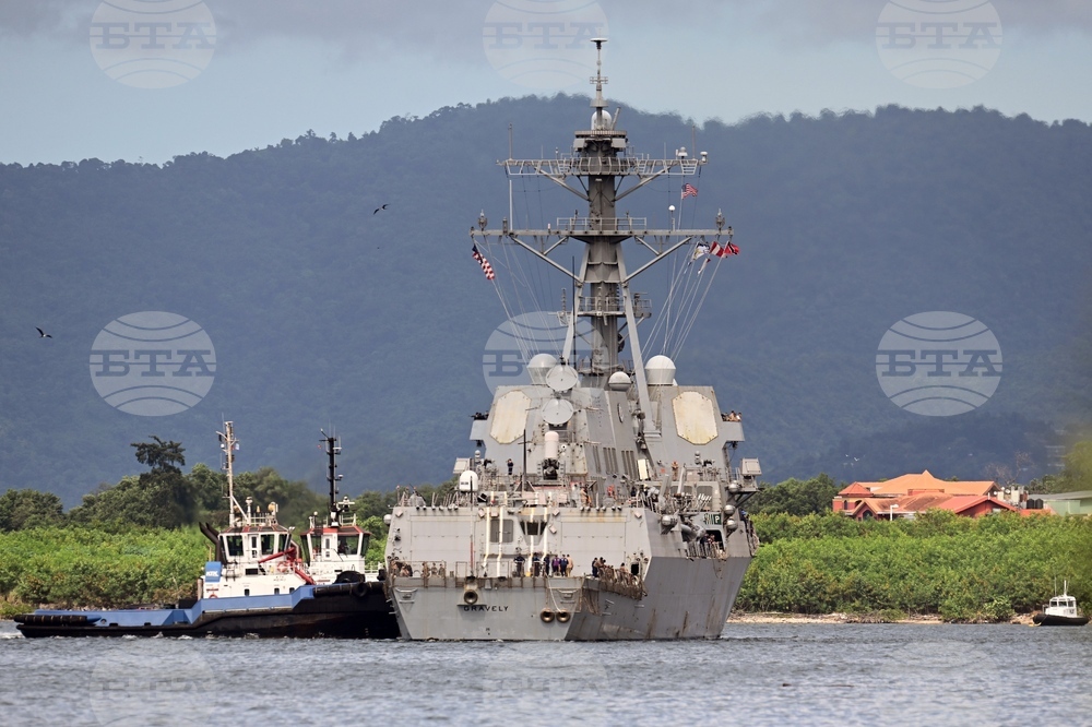 Венецуела предприема стъпки за прекратяване на газовите споразумения с Тринидад и Тобаго, след като страната прие американски военен кораб