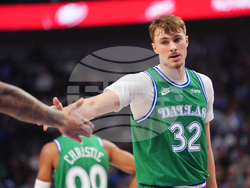 Raptors Mavericks Basketball