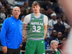 Raptors Mavericks Basketball