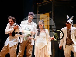 „Фейк" от Лиза Шопова, информират от театър „Българска армия“, снимки – театър „Българска армия“/ Борис Урумов