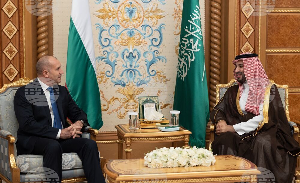 President Radev Meets Crown Prince Mohammed bin Salman in Riyadh, Renews Invitation to Visit Bulgaria