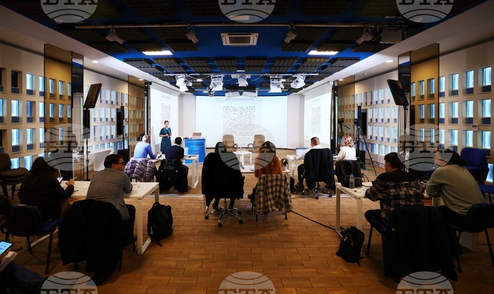 Дезинформационните кампании и работата на ЕП бяха сред акцентите във втория ден от обучението за млади журналисти