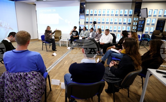 Българска телеграфна агенция - Европейски парламент - обучение за млади журналисти - Модул: Европейският съюз в превод: как разказваме за Европа на достъпен език? - Среща с Десислава Минчева