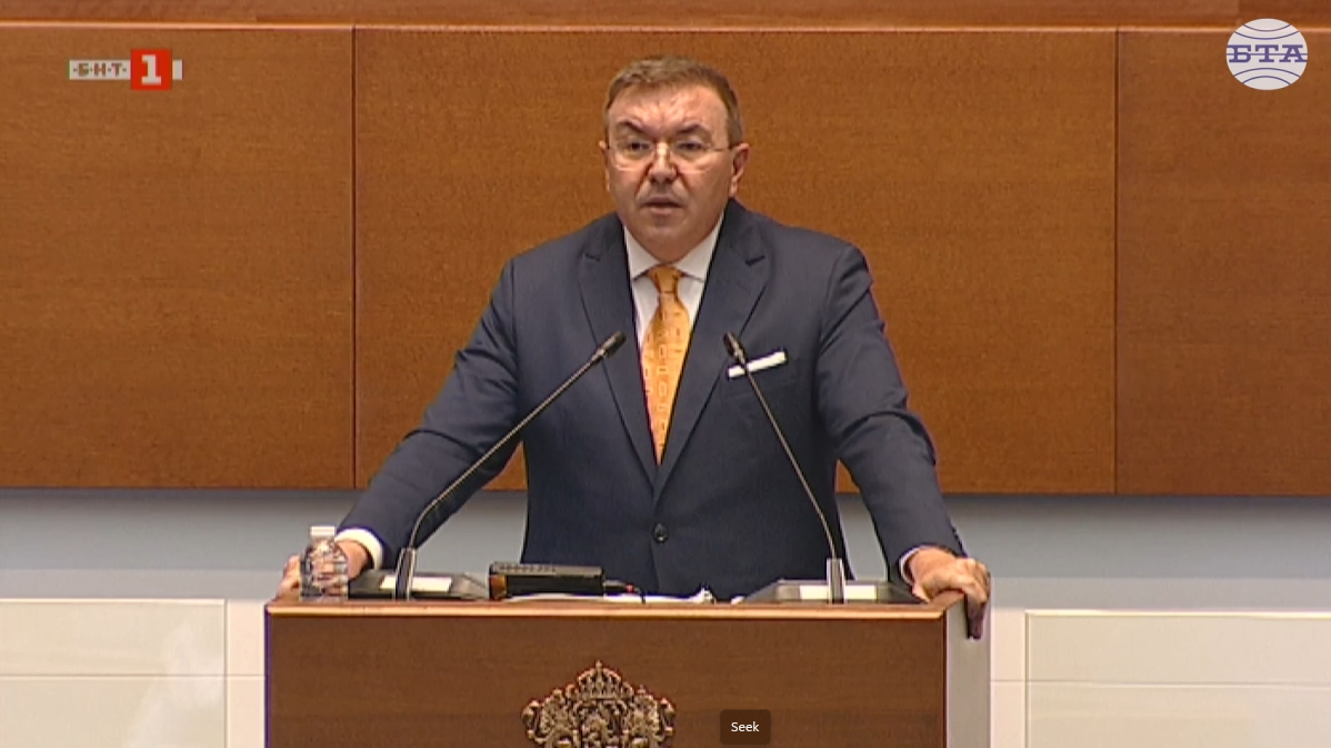 Парламентът отхвърли промените в Закона за лечебните заведения, очаква се заплащането на младите лекари да бъде уредено с бюджетните закони