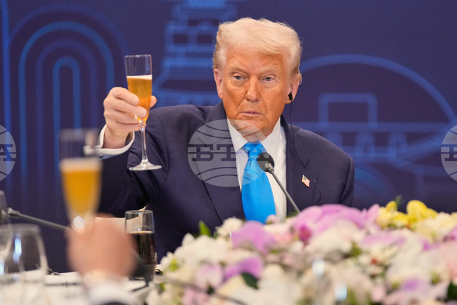 Тръмп заяви, че Южна Корея се е съгласила да плати 350 млрд. долара, за да бъдат намалени за нея американските мита