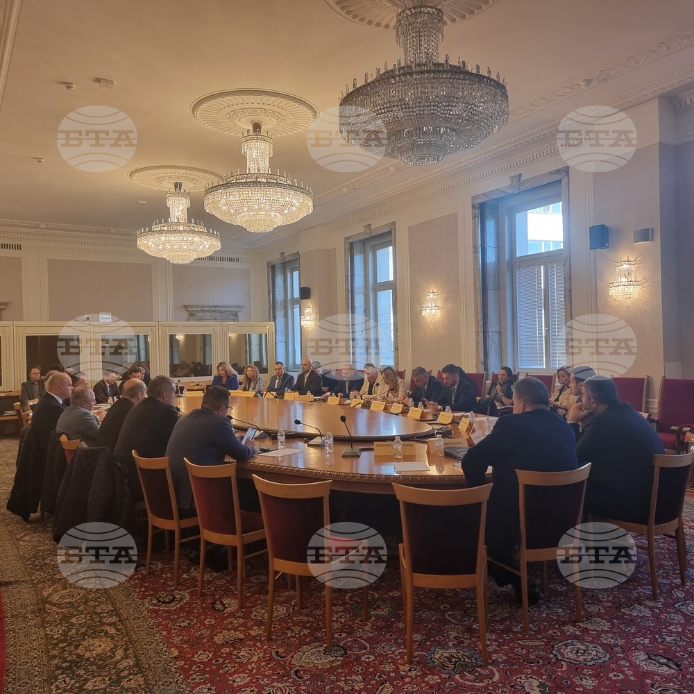 Национален декарбонизационен фонд ще бъде правоприемник на Фонда за енергийна ефективност със законови промени, реши Комисията по енергетика