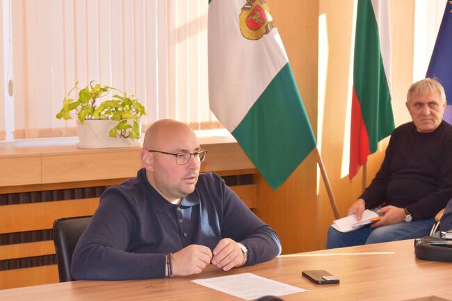 Община Разград: Представители на местната власт, държавни структури и фирми обсъдиха готовността за зимния сезон