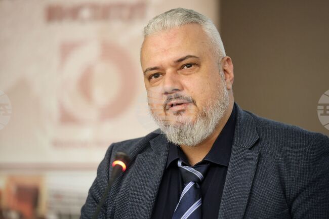 Основните ценности на ОИСР не са просто цел, а ориентация към бъдеще, принадлежащо на младите хора, заяви зам.-кметът на Бургас Михаил Ненов