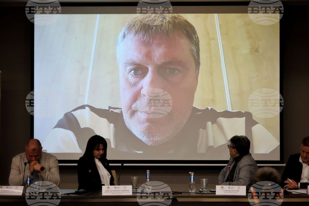 Недостигът на нискоквалифицирани кадри у нас е сред най-сериозните предизвикателства пред икономиката, каза Ивайло Славов от компанията "Елевейт"