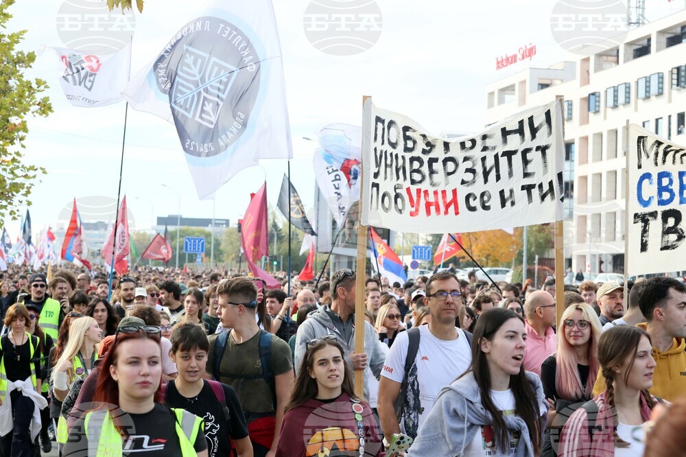 Students Set Off on Foot from Belgrade to Mark Anniversary of Novi Sad Railway Station Accident