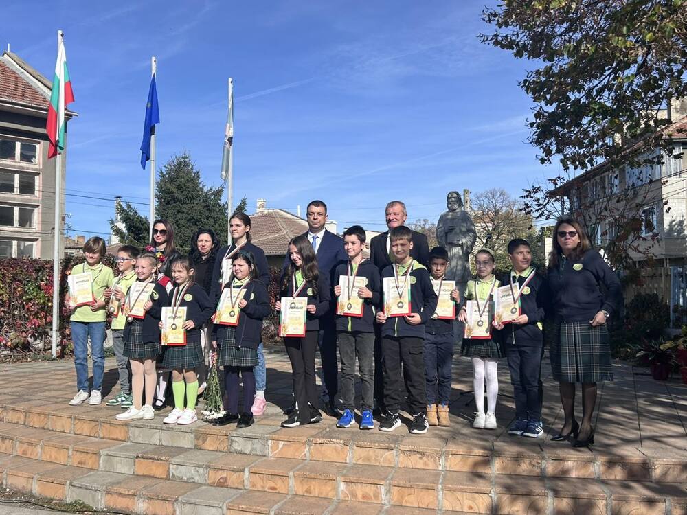 Най-старото училище в Силистра отбеляза патронния си празник