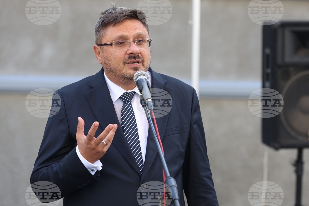 Украйна - Измаил - обновен паметник на Христо Ботев - откриване