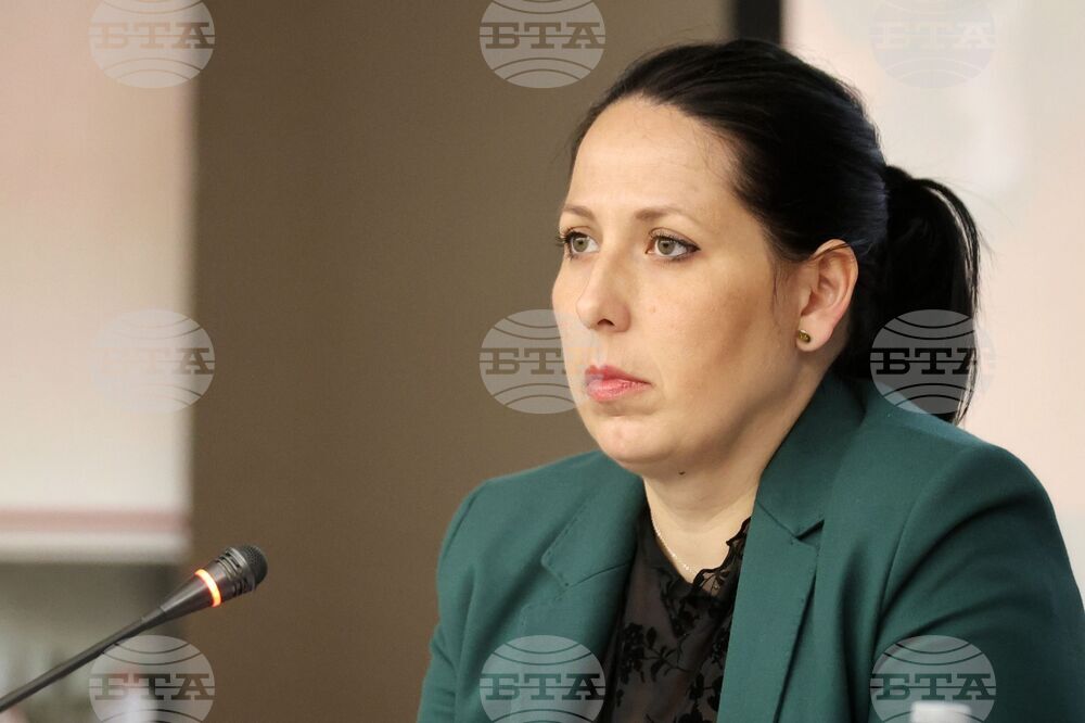 Бургас - „Умения и младежко предприемачество" - дискусия - Виляна Русева