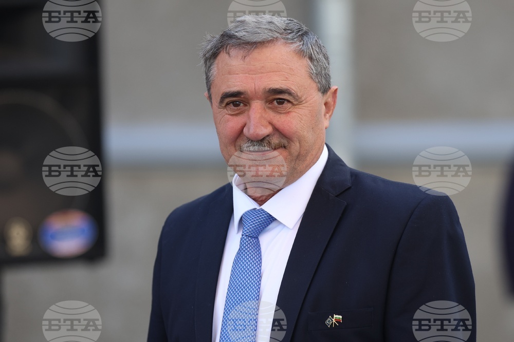 Украйна - Измаил - обновен паметник на Христо Ботев - откриване