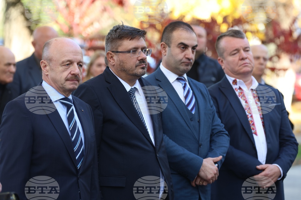 Украйна - Измаил - обновен паметник на Христо Ботев - откриване