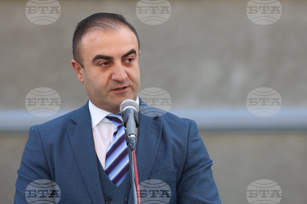 Украйна - Измаил - обновен паметник на Христо Ботев - откриване