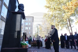 Украйна - Измаил - обновен паметник на Христо Ботев - откриване