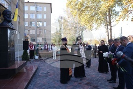 Украйна - Измаил - обновен паметник на Христо Ботев - откриване