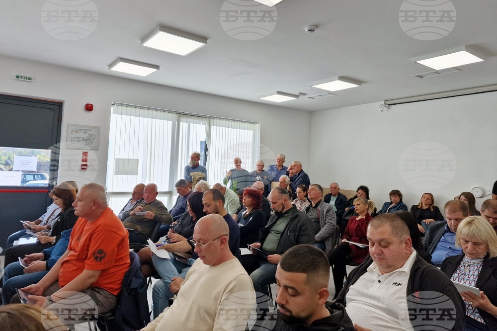 В централната градска част на Монтана ще бъдат поставени забранителни табели за движение на електрически тротинетки, реши Общинският съвет