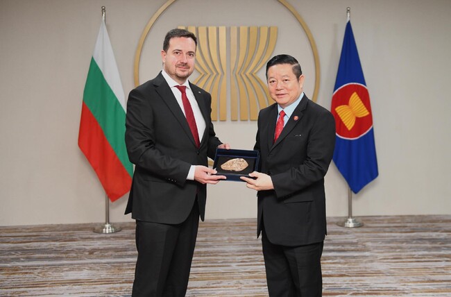 Заместник-министърът на външните работи Николай Павлов обсъди с генералния секретар на АСЕАН развитието на отношенията между България и държавите от Югоизточна Азия