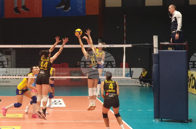 Победи за шампиона Марица (Пловдив) и вицешампиона Левски София в третия кръг от женското волейболно първенство