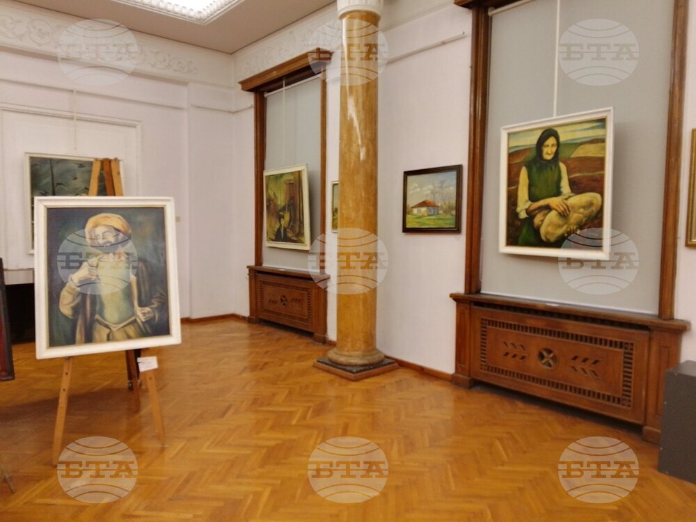 Държавният архив в Перник подреди изложба на художника Александър Неговански
