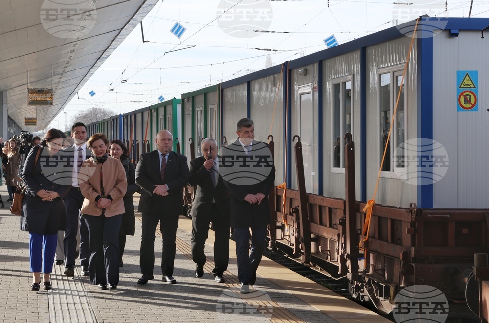Trainload of Container Homes Leaves from Sofia for Quake-Hit Areas in Turkiye
