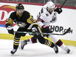 Senators Penguins Hockey