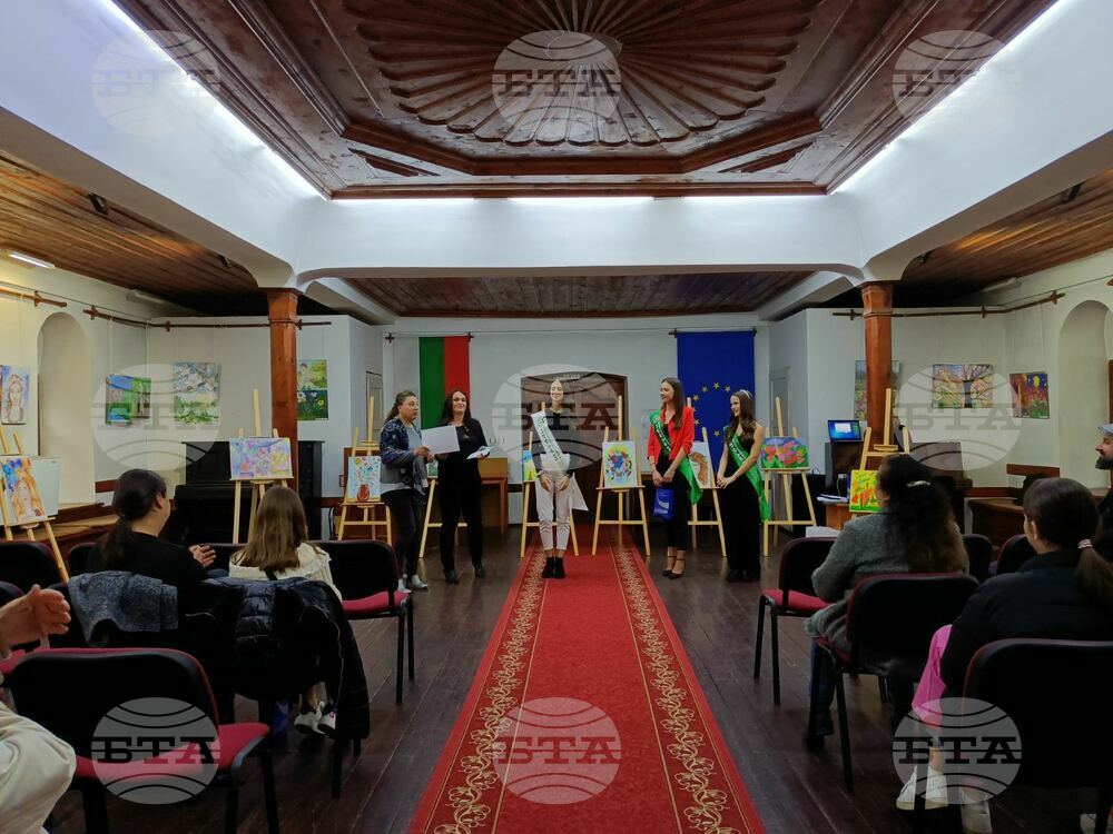 Шейсет и три детски пролетни творби бяха отличени в 16-я национален конкурс "Пролет върху листа" в Кюстендил