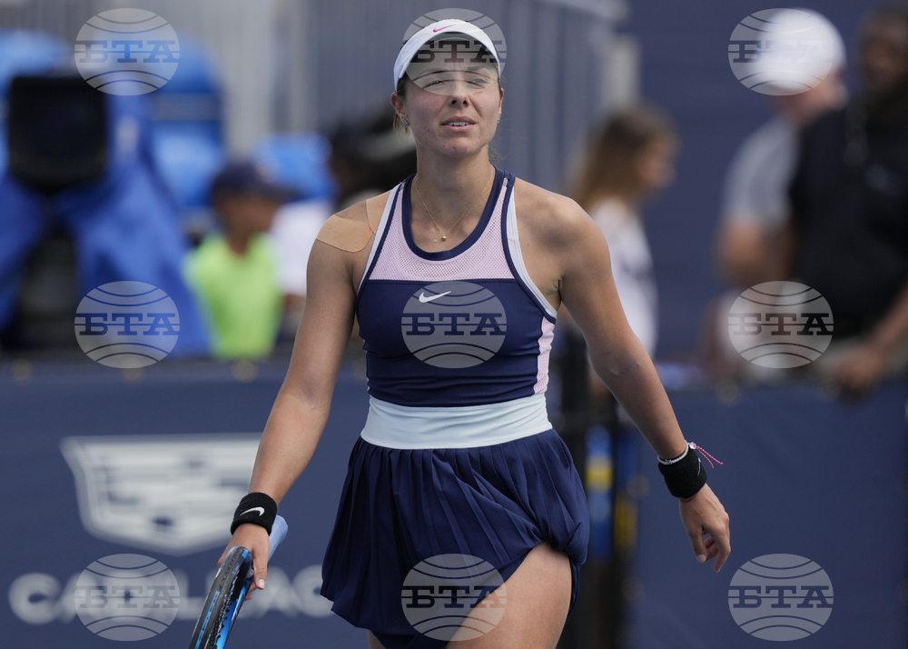 BTA :: Tennis Player Viktoriya Tomova Reaches Second Round at WTA 1000 ...