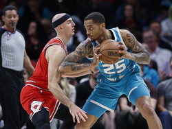Bulls Hornets Basketball