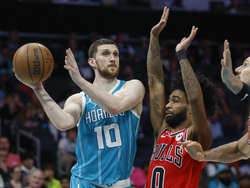 Bulls Hornets Basketball