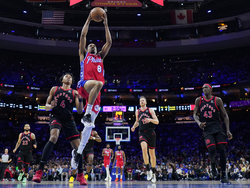 Raptors 76ers Basketball