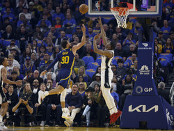Spurs Warriors Basketball