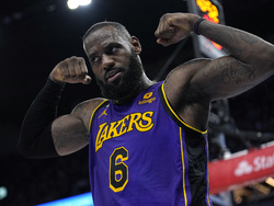 Lakers Timberwolves Basketball