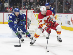 Flames Canucks Hockey