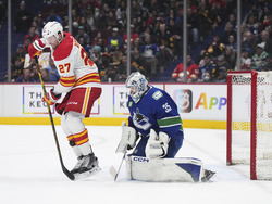 Flames Canucks Hockey