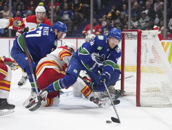 Flames Canucks Hockey