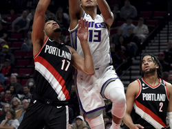 Kings Trail Blazers Basketball