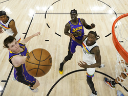 Lakers Timberwolves Basketball